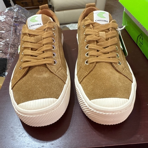 Cariuma Other - Cariuma OCA Low Suede Sneakers Unisex Camel Brown